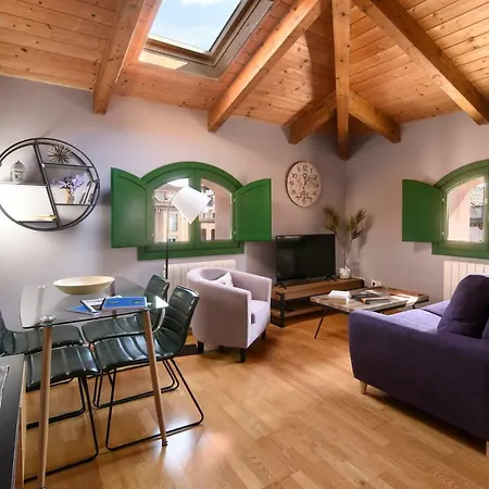 Arbesa Apartment *
